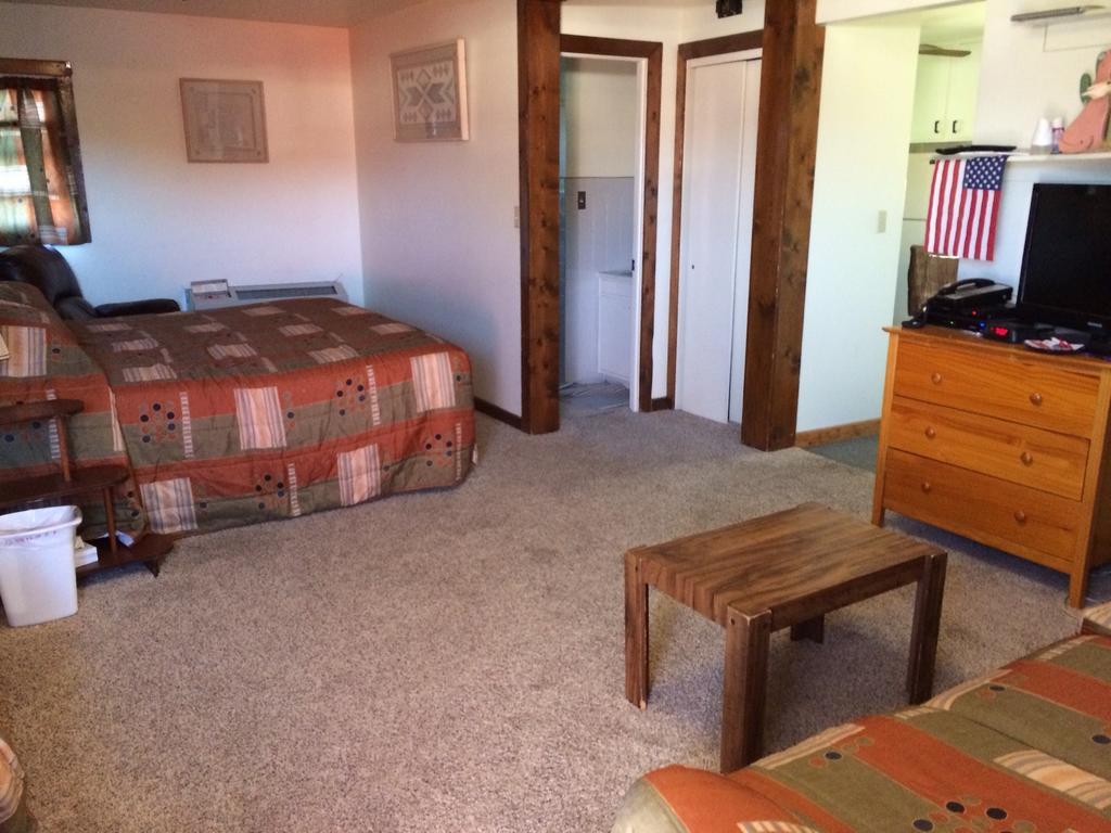 Paintbrush Inn Thermopolis Bagian luar foto