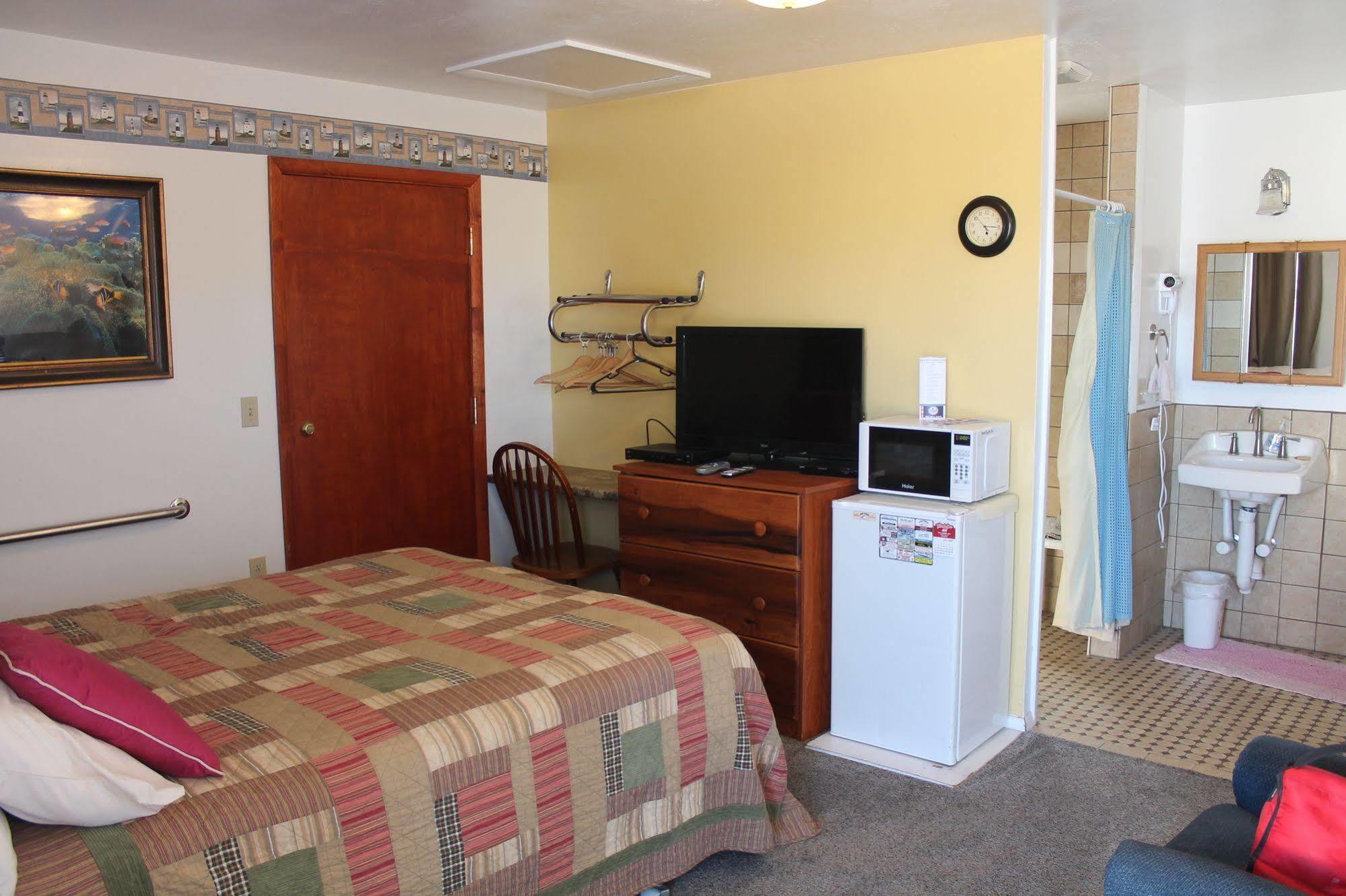 Paintbrush Inn Thermopolis Bagian luar foto